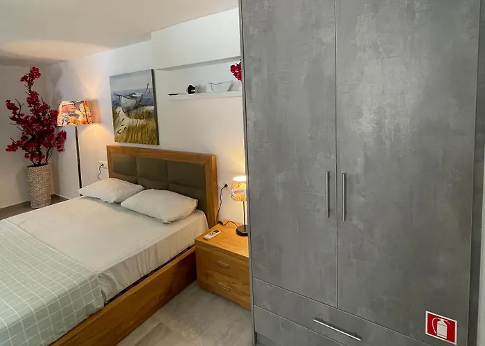 Mamma Mia I Толон